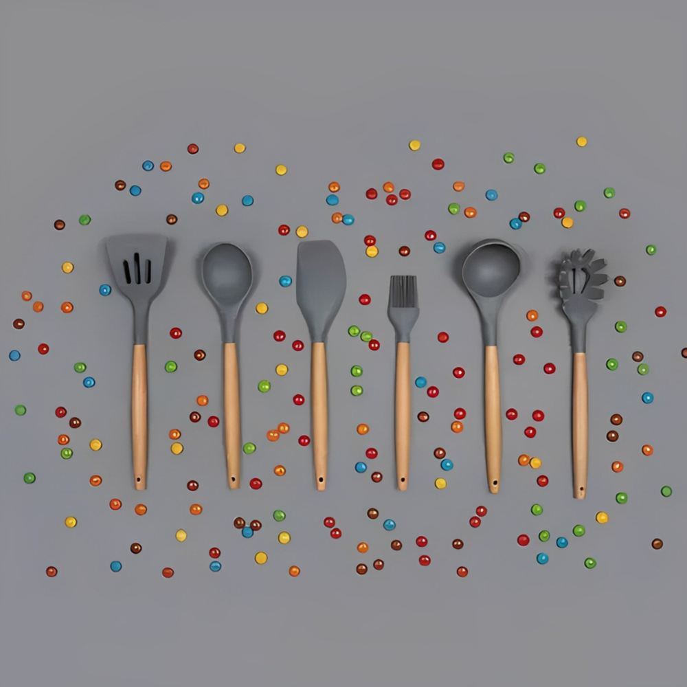 Espátula Reta de Silicone Cabo de Madeira Cinza 31cm Coberturas Fechada