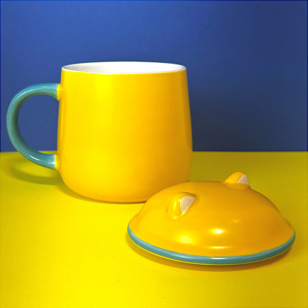 Caneca Porcelana 3D com Tampa e Colher Gatinho Amarela