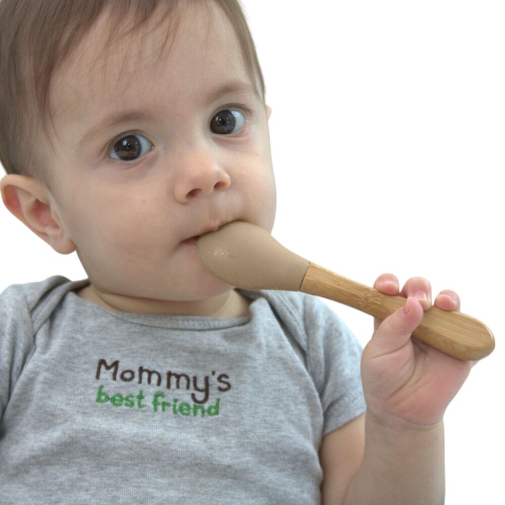 Colher de Bambu e Silicone Fendi para Bebês – Antimicrobiana
